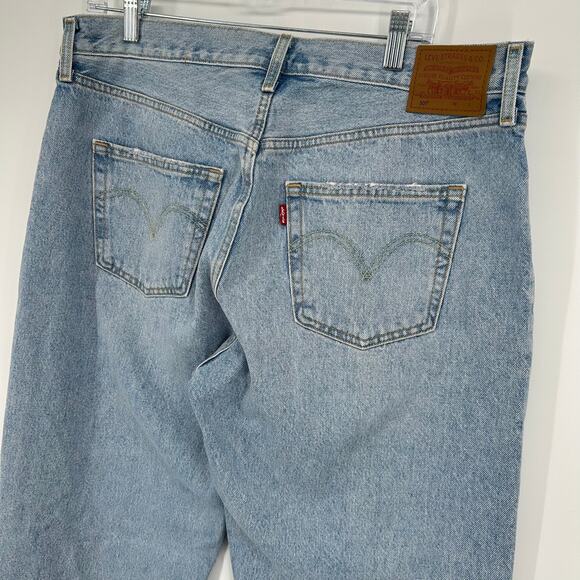 Women's 501 Levi's Light Wash Baggy Button Fly High Rise Blue Denim Mom Jeans - Picture 6 of 8